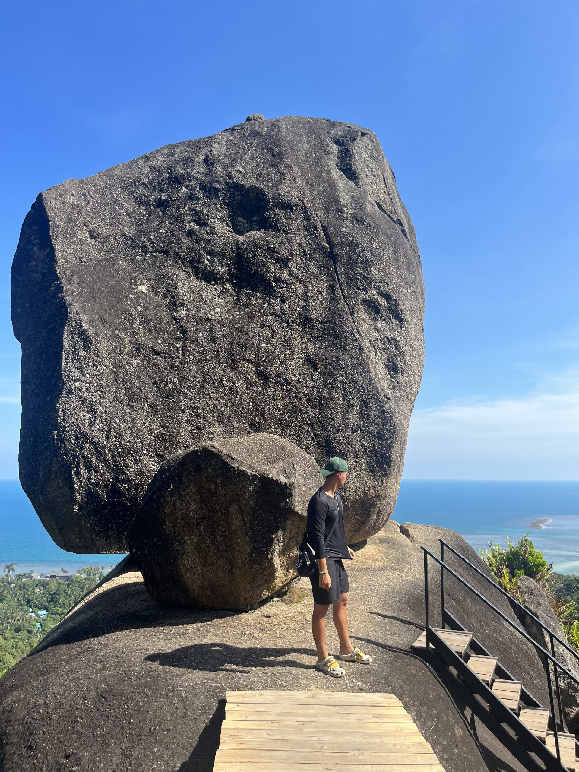 Overlap stone